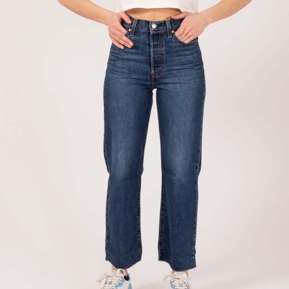Levi's Ribcage Straight In Noe Down - Picture 10 of 16